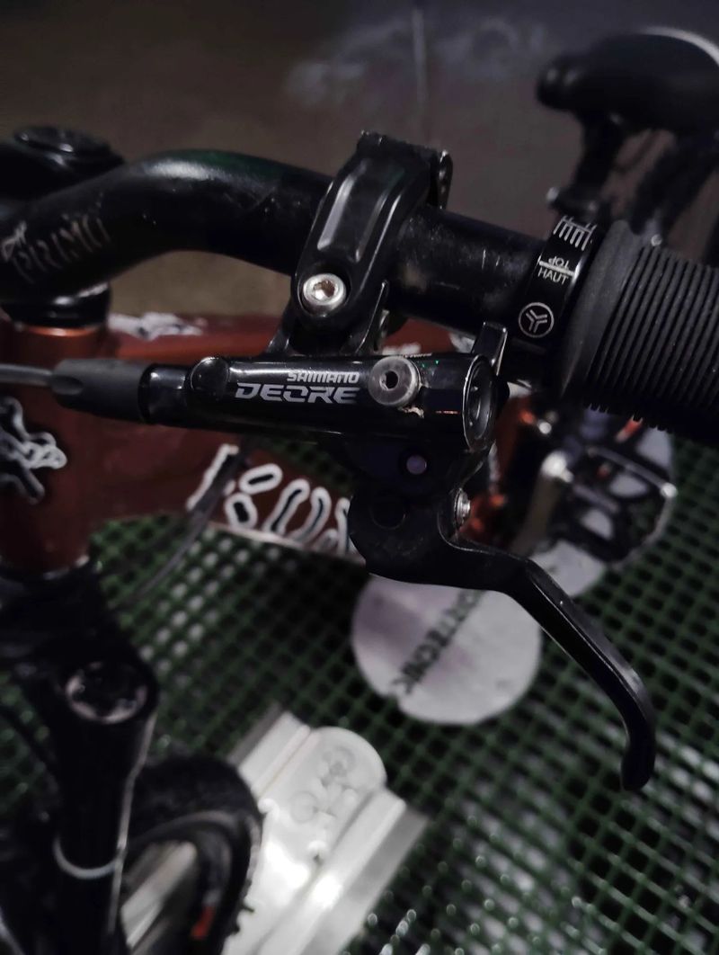 !!SPĚCHÁ!! Kvalitní freeride kolo KONA