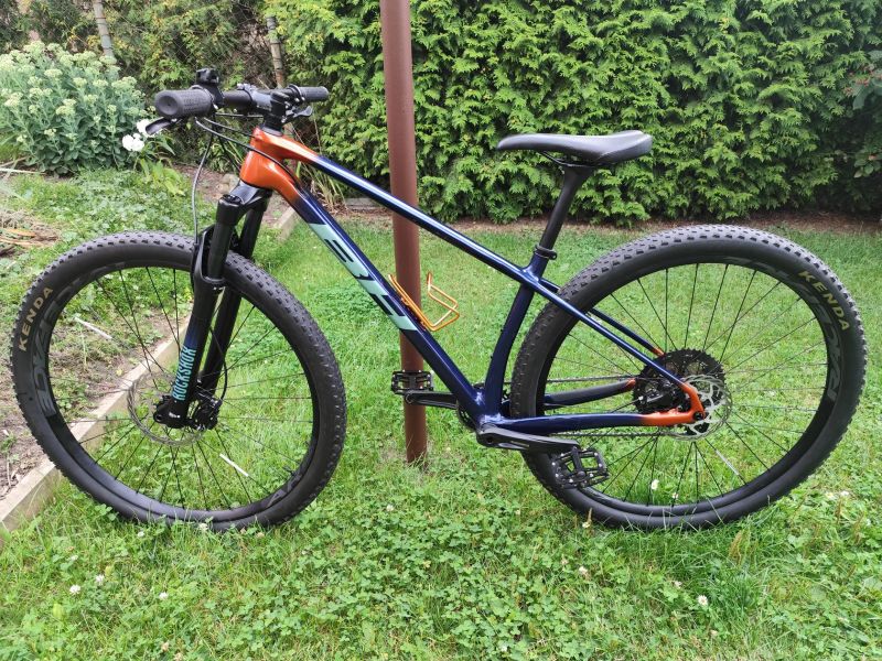 Prodám BH Ultimate 7.0 2022, karbon,1x12, vel. S (158-170cm))