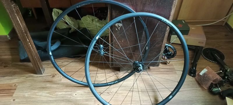 Zapletená kola Vision 