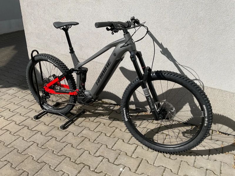 Nové elektrokolo Haibike ALLMTN 4 i800 Wh — motor BOSCH 5.gen velikost L