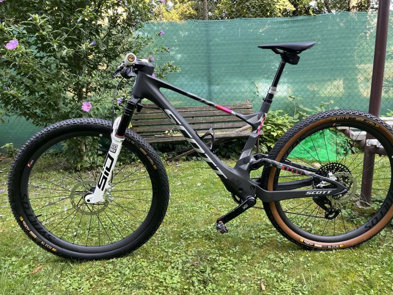 SCOTT SPARK RC WORLD CUP EVO