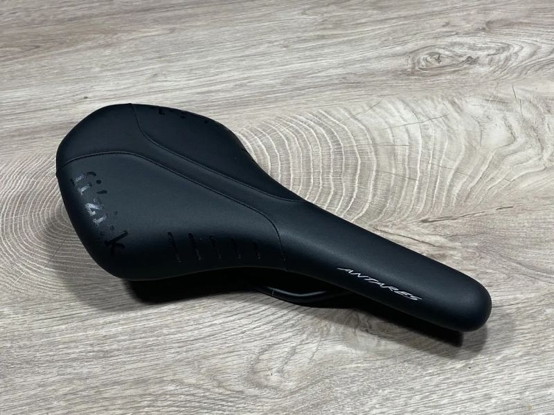 Fizik Antares R5