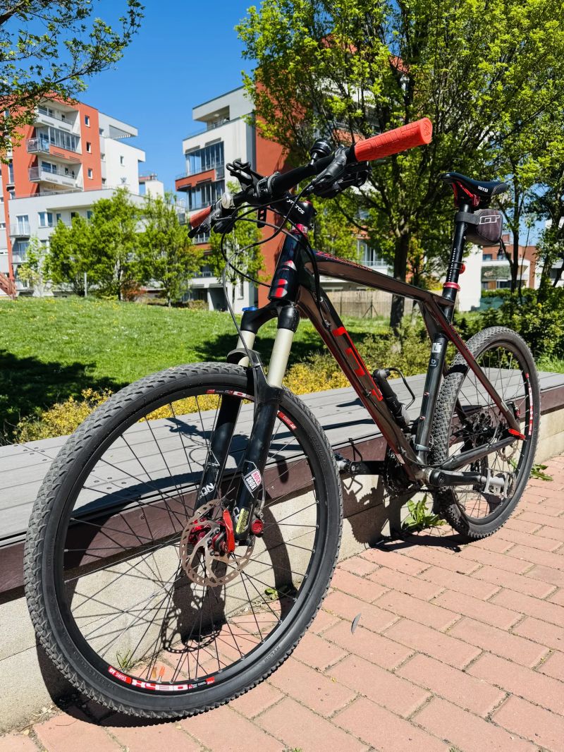 Karbonové kolo GT Zaskar