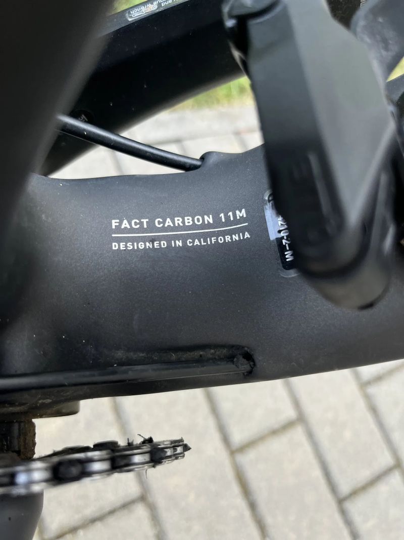 Specialized Stumpjumper 2023 Comp Carbon S5 (178 – 193 cm ) – málo jetý / perfektní stav