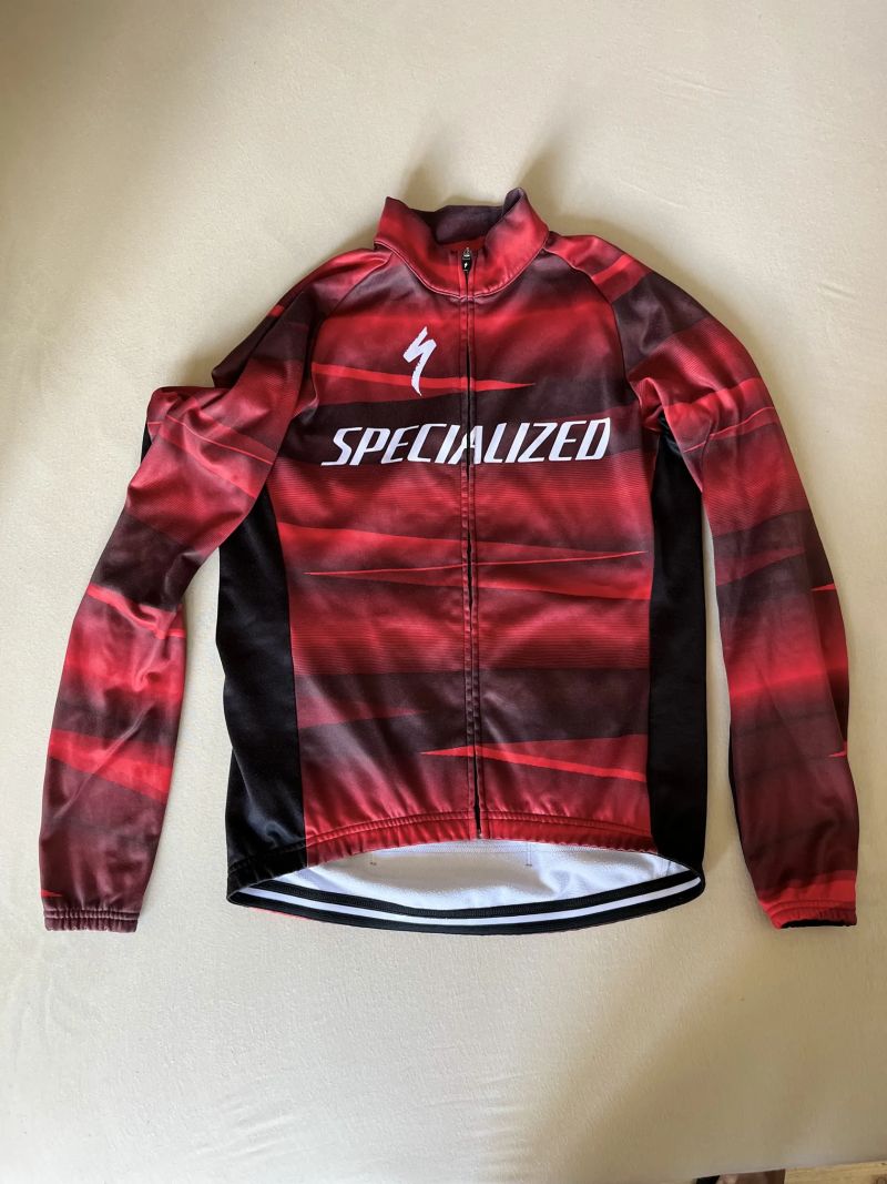 Dresy a kalhoty Specialized
