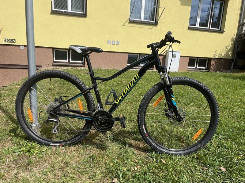 Specialized Jynx 27,5” 2018