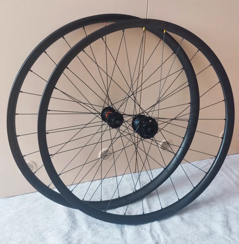 DT 240 / EiE Carbon 1339g