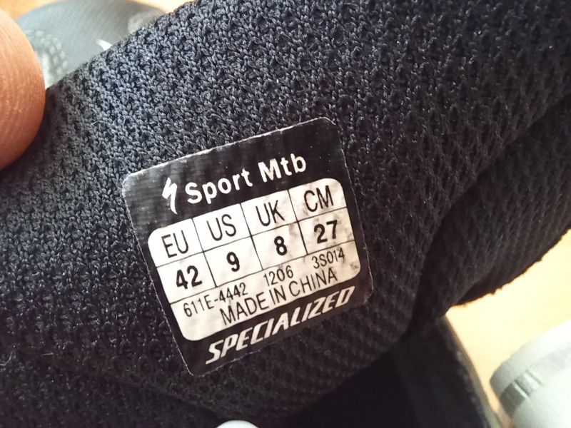 Specialized vel.42 - cena bez kufru 