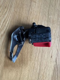 Přesmykač SRAM Rival AXS
