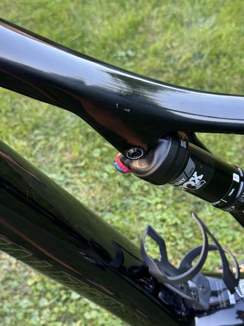 Nabízím k prodeji: Specialized Levo SL Carbon