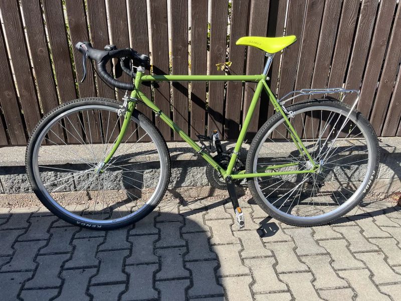 Gravel na rámu Favorit