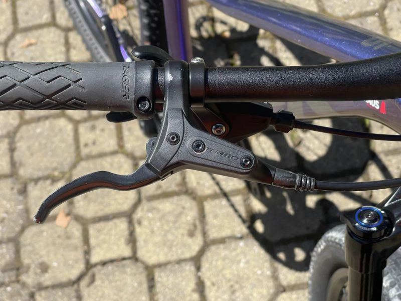 Trek Marlin, velikost S, 27,5 kola, od 155cm Rockshox Judy