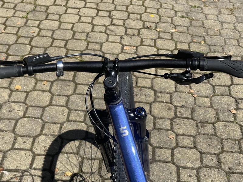 Trek Marlin, velikost S, 27,5 kola, od 155cm Rockshox Judy