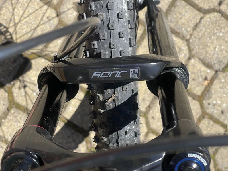 Trek Marlin, velikost S, 27,5 kola, od 155cm Rockshox Judy