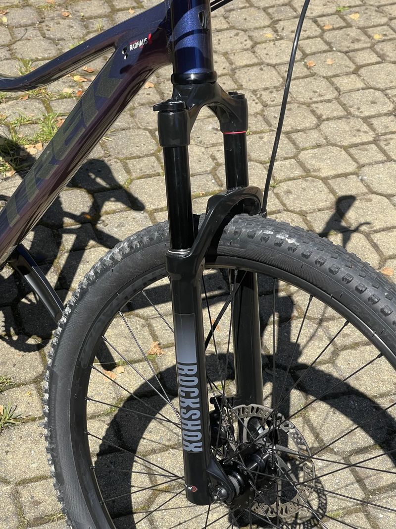 Trek Marlin, velikost S, 27,5 kola, od 155cm Rockshox Judy