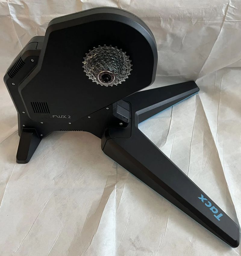 Trenažer Tacx Flux 2 Smart jako nový