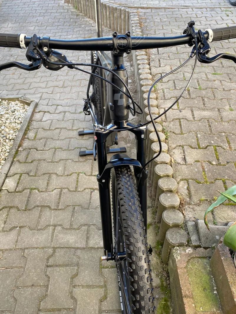 KARBONOVÉ HORSKÉ CUBE VELIKOST XXL .,.JAKO NOVÉ