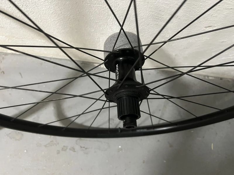 Sada kol 29" Bontrager boost, brdzový kotouč na 6 šroubů