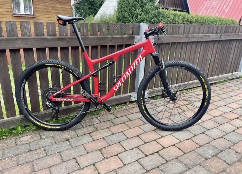 Specialized epic COMP XL 2021 cena není pevná 