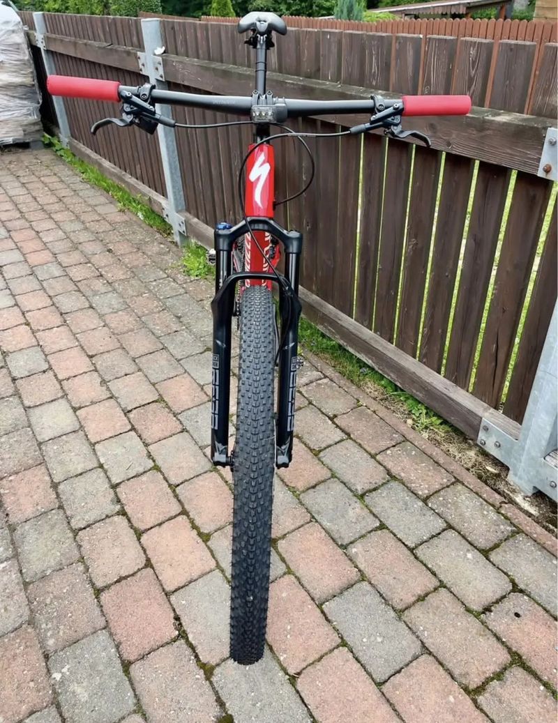 Specialized epic COMP XL 2021 cena není pevná 