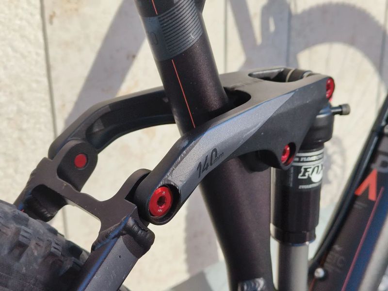 Cube Stereo 140 HPA 27,5 vel. L roku 2015