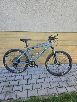 Kona Hoss 