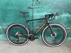 Ridley Astr Shimano GRX Di2 2x12, karbonová kola 