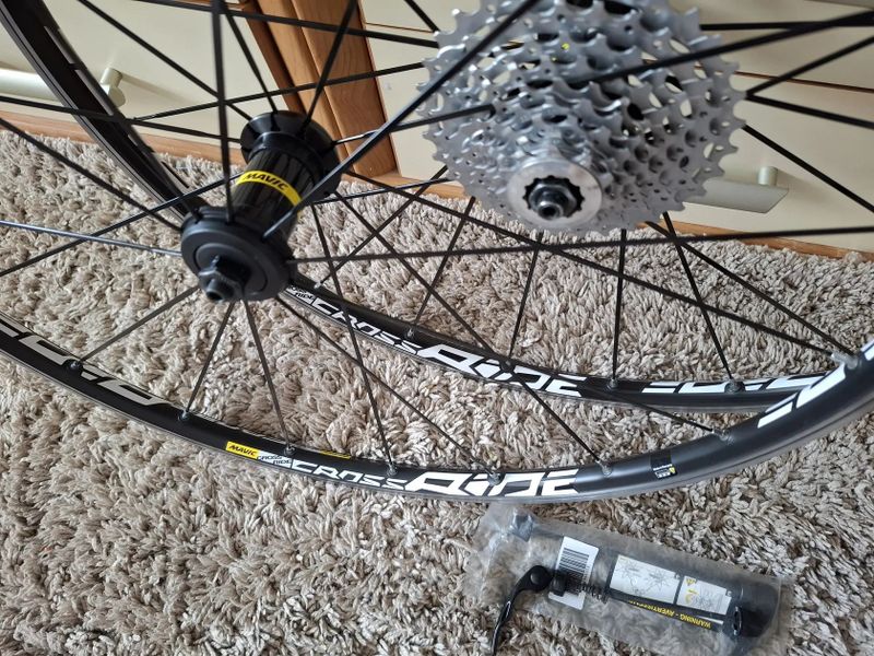 kola Mavic CrossRide UB 26"+RU+kazeta XT