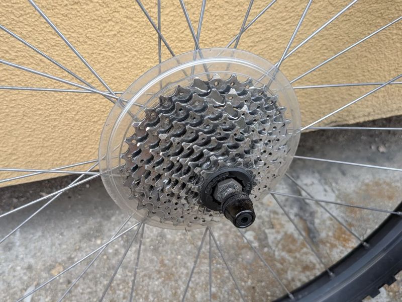 zapletená kola 26" na V brzdy