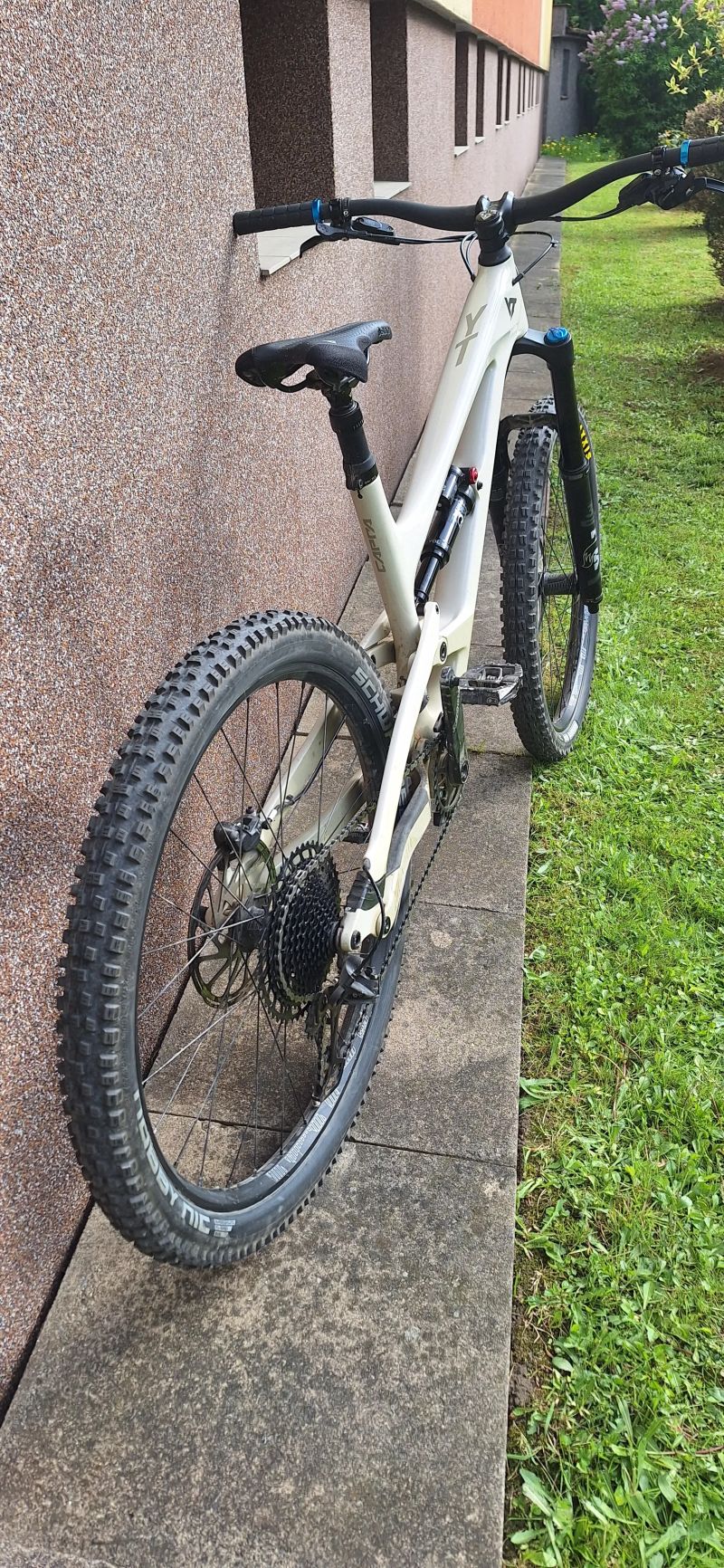 YT Capra comp