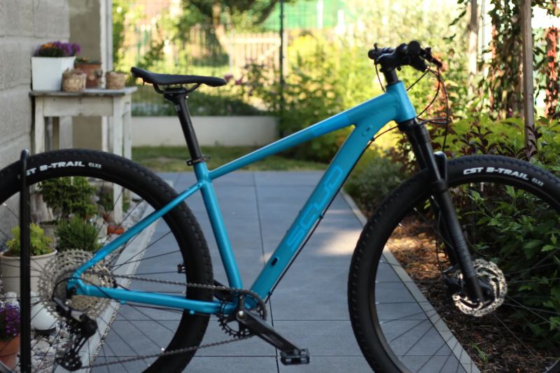 Horské kolo 29" MTB SCUD, vzduchová vidlice RockShox, Shimano 1x11
