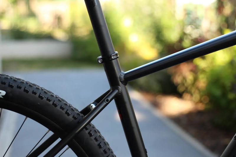 Horské kolo 29" MTB SCUD, vzduchová vidlice RockShox, Shimano 1x11, vel L
