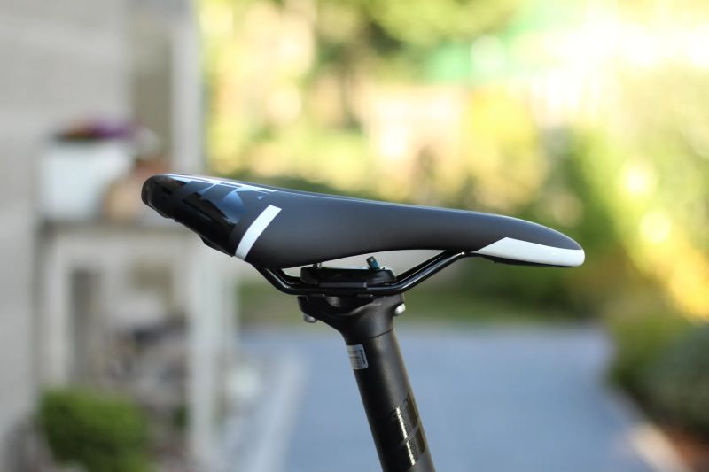 Horské kolo 29" MTB SCUD, vzduchová vidlice RockShox, Shimano 1x11, vel L