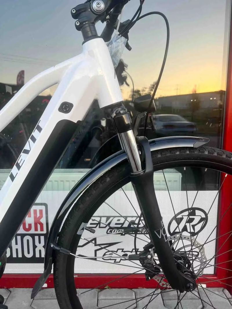 🔥🔥 SLEVA 26.000 Kč -46 % 🔥🔥 LEVIT MUSCA MX 468 mid white pearl - M středový motor