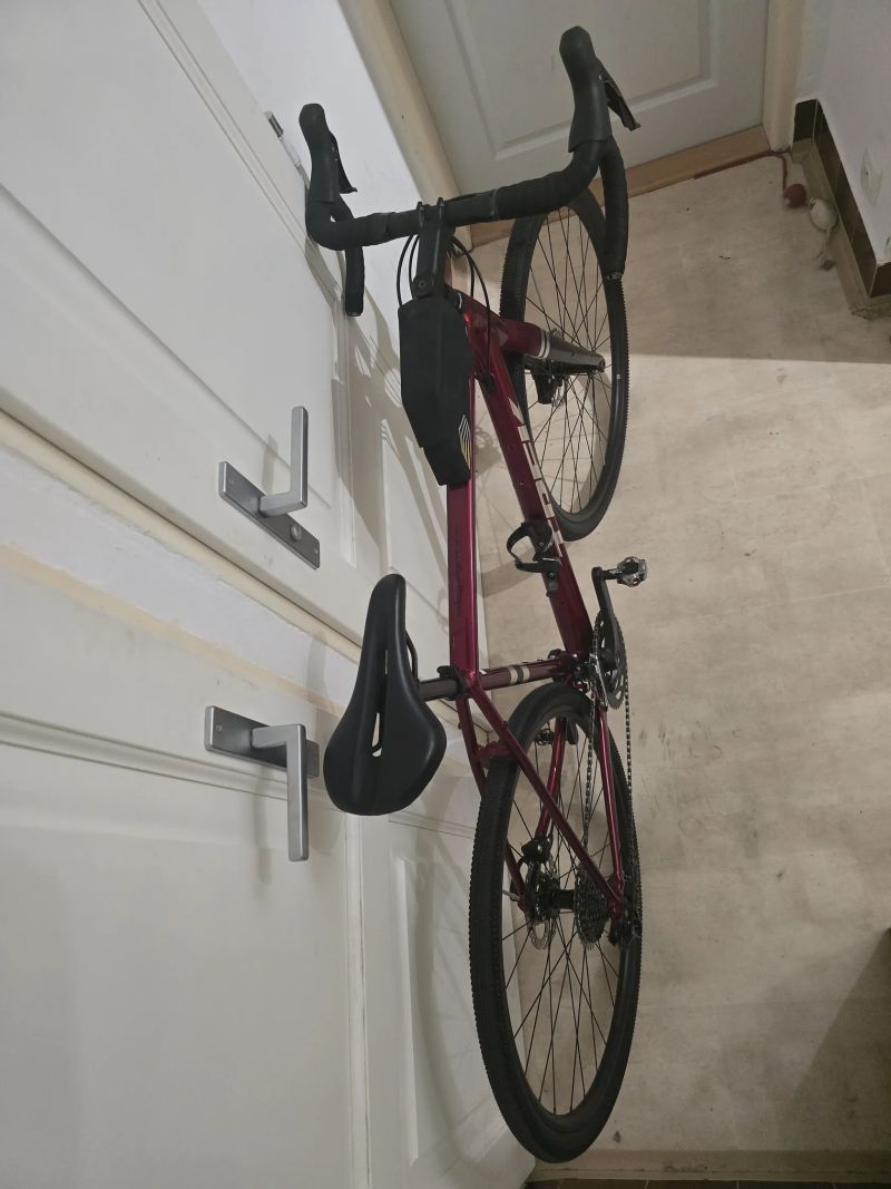 Gravel bike Trek Checkpoint ALR 4