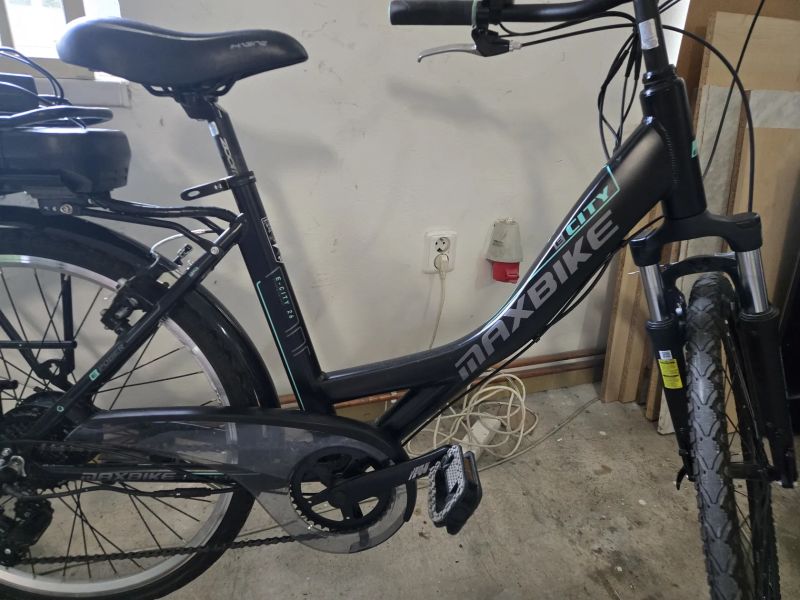 Elektro kolo Maxbike E-City 26 18"