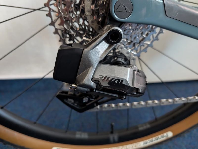 Prodám karbonový CANYON Grizl CF SL 7 eTap 1x12 - wattmetr - velikost XS