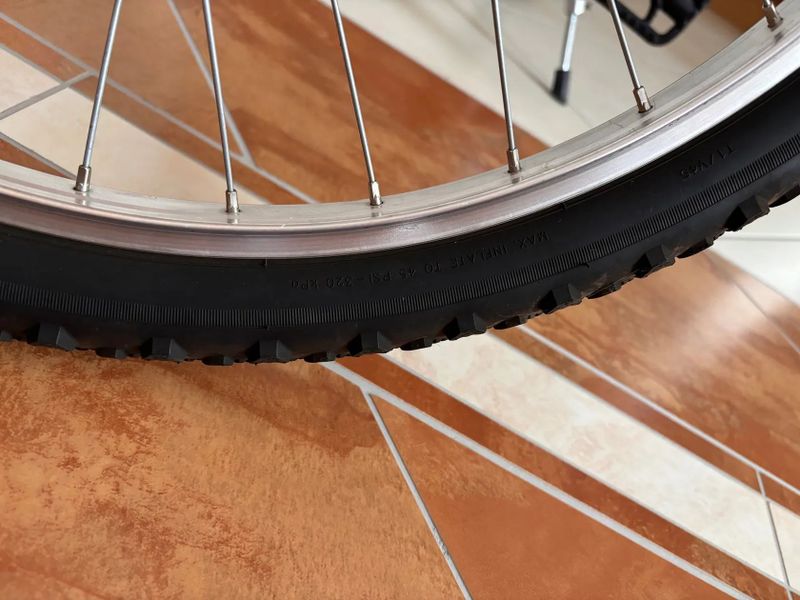 Dema Pegas detske/junior jizdni kolo s prehazovackou - skvely stav