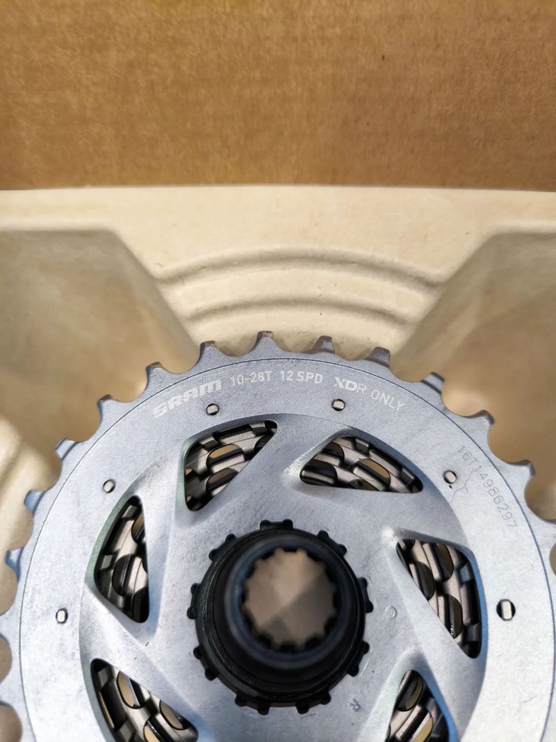 Prodám silniční kazetu Sram RED XG-1290 10-28z