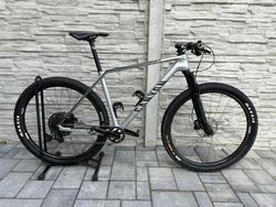 Canyon exceed cf7 karbonová kola reynolds 