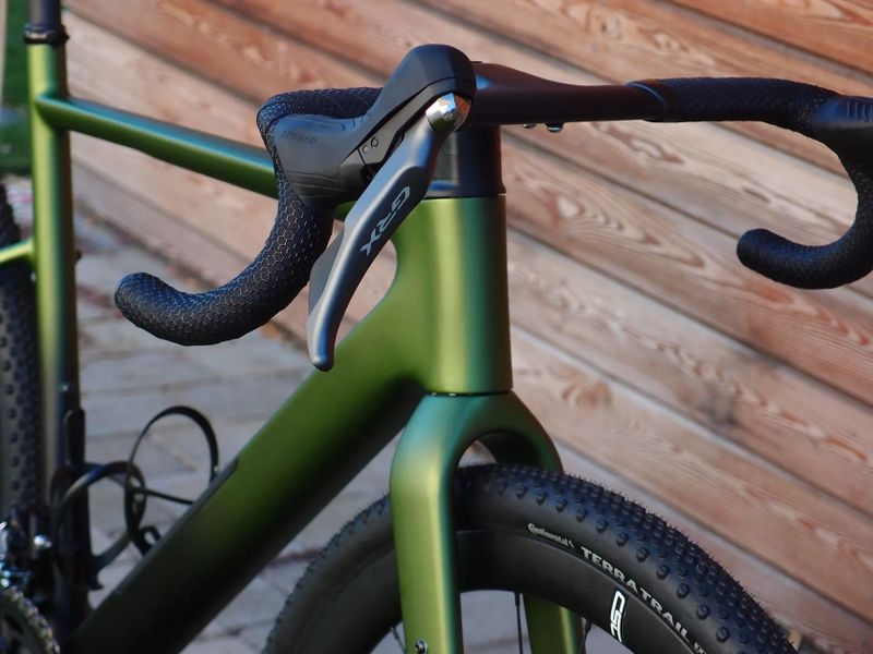 Carbon Gravel Custom 2025, Shimano GRX 810 2x11, M/L (175-185cm) 8,4 kg 