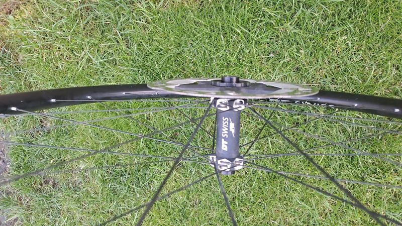 Výplety DT Swiss XRC 1200 (karbonové ráfky)
