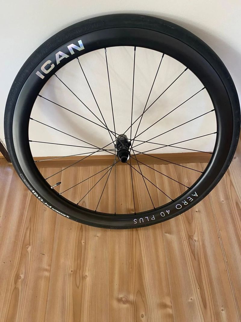 Prodám zánovní kola Ican Aero Plus 40