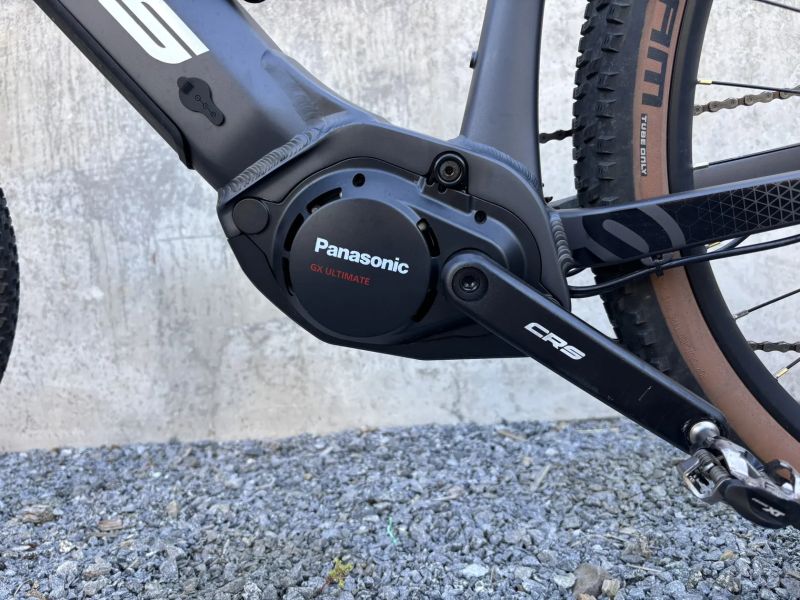 CRUSSIS ONE-LARGO 9.10 900 WH 2025