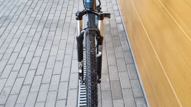 PELLS RAZZER FIRST 29er ve velikosti L/19