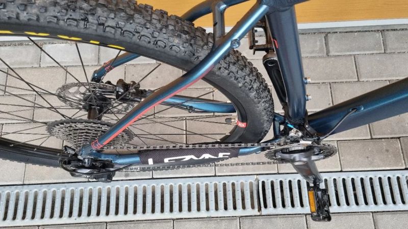 PELLS RAZZER FIRST 29er ve velikosti L/19