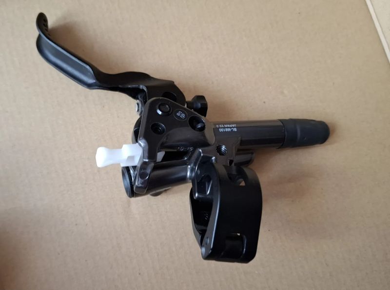 Přední 4-píst Shimano XT8120 + zadní páka XT8100