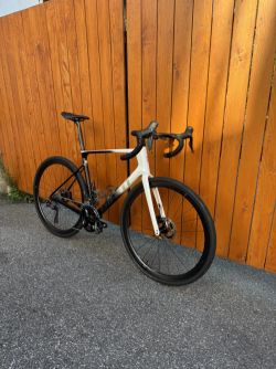 Giant Defy Advanced Pro 1 M/L (175-184cm)