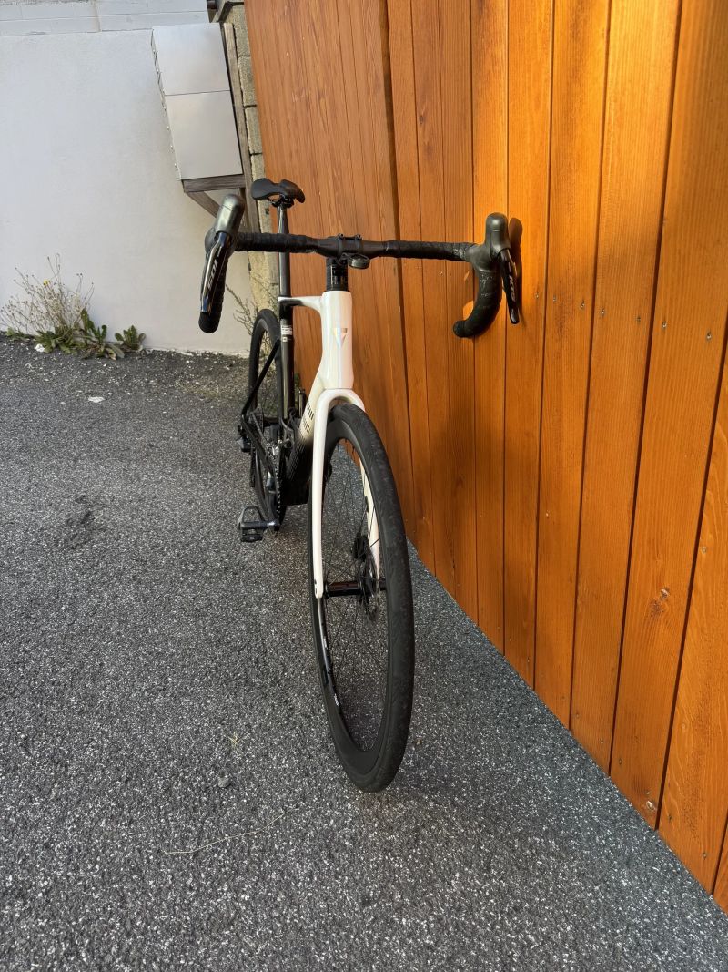 Giant Defy Advanced Pro 1 M/L (175-184cm)