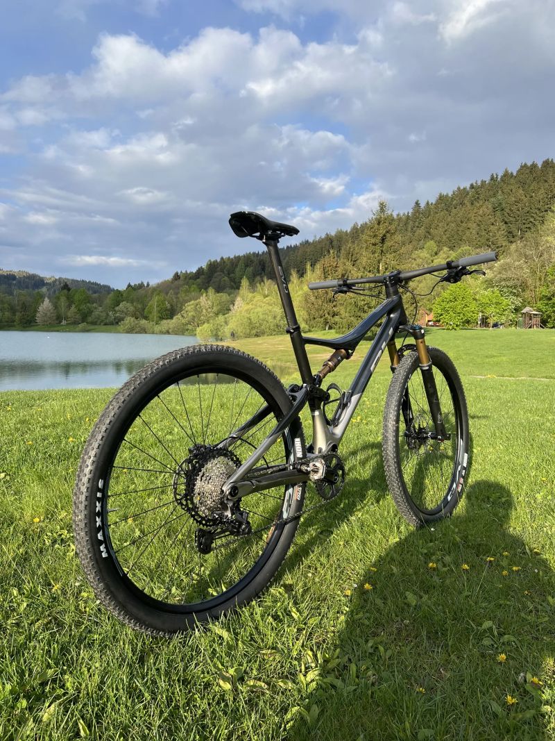 BH LYNX RACE CARBON 8.5